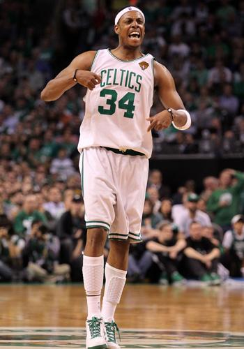 7战4胜2平1负，埃迪-豪上任后纽卡在联赛中只输给曼联1次（埃迪-豪上任后，纽卡联赛对曼联仅负一场：近7战4胜2平1负）