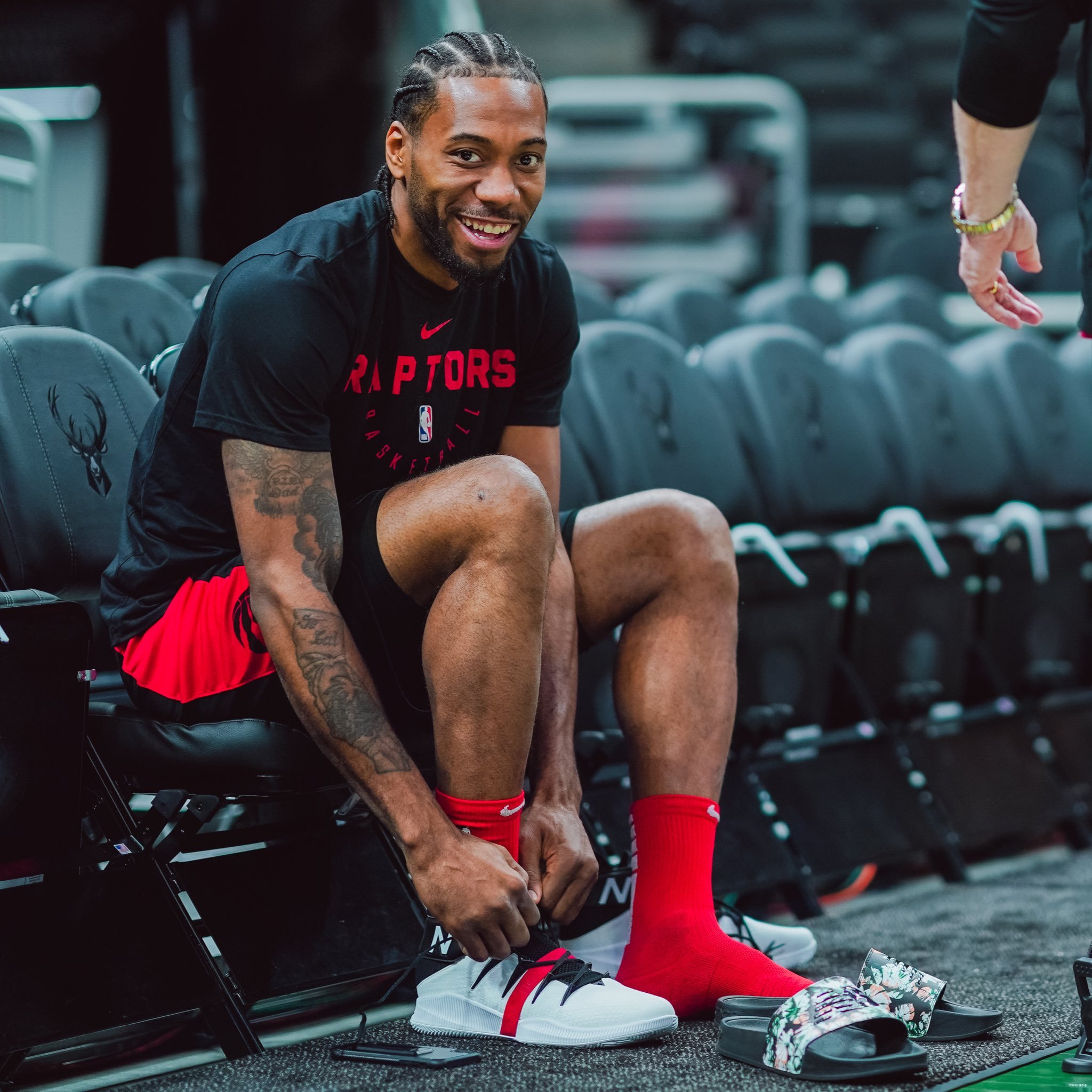 凤凰官方：欧文·福克斯韦尔对阵子弹迎来复出（凤凰官宣：欧文·福克斯韦尔复出战子弹）