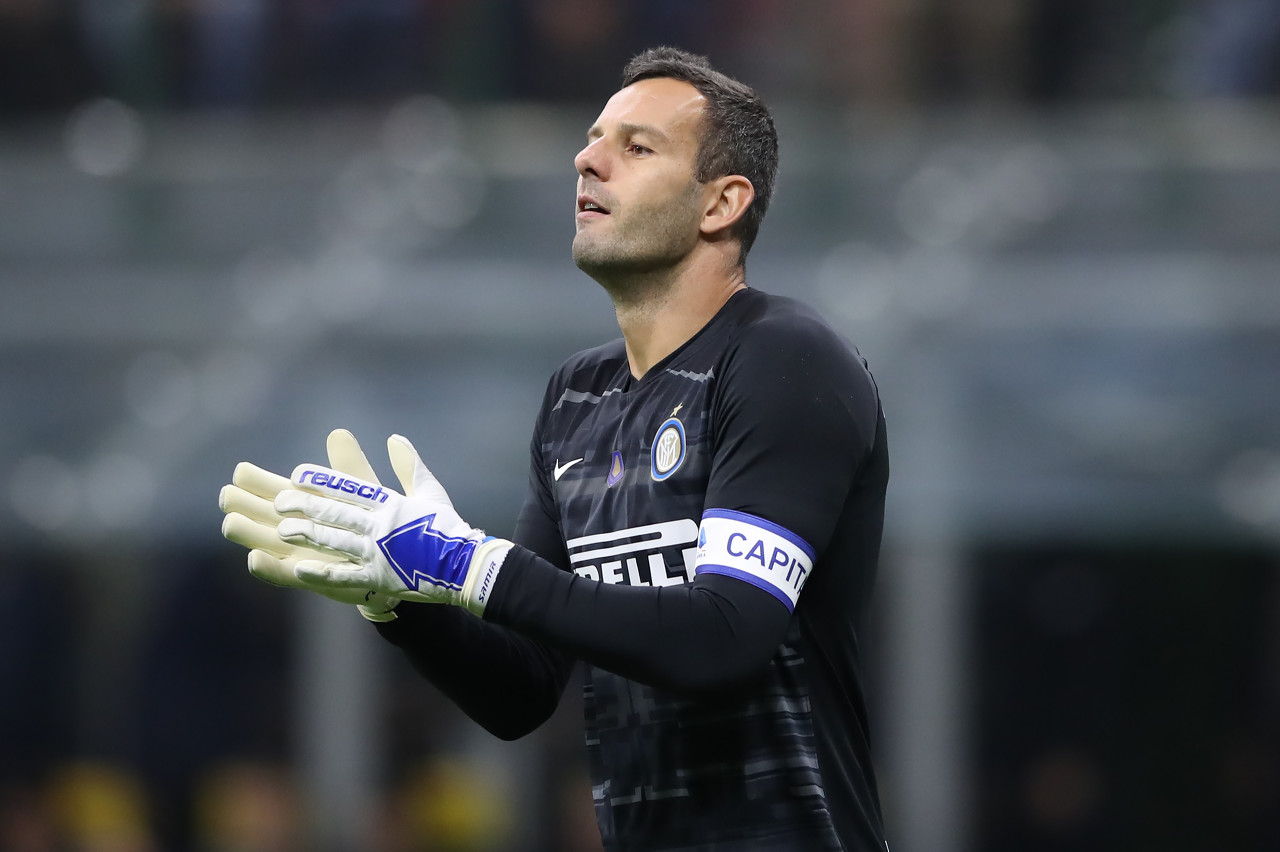 特殊癖好？埃基蒂克名字对称，职业生涯穿过11、22、33、44号（巧合还是偏好？埃基蒂克姓名对称，生涯曾身披11、22、33、44号）