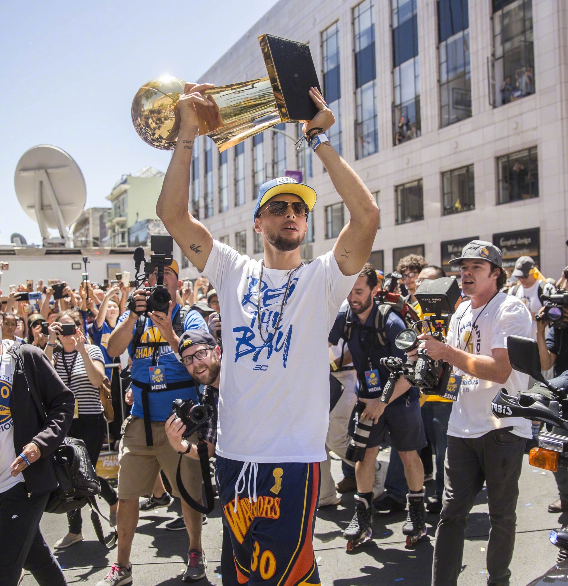 TA：阿韦洛亚在阿隆索替代者名单中；克洛普对在红牛工作满意（TA：阿韦洛亚入选阿隆索接班人名单；克洛普对在红牛的工作感到满意）