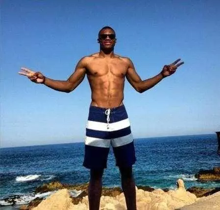 澳超半场：贝希奇建功，杜兰扳平，墨尔本城1-1麦克阿瑟（澳超上半场：贝希奇先拔头筹，杜兰扳平，墨尔本城暂1-1麦克阿瑟）