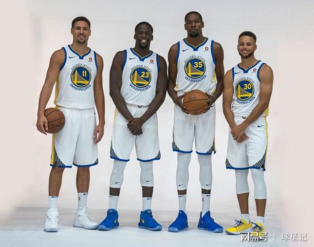 特尔施特根社媒晒恢复训练照片：很高兴归队（特尔施特根社媒分享复训照：开心回归球队）