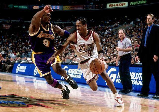 日本足协官方：铃木彩艳因伤缺席本月名单，野泽大志替补入选（日本足协通报：铃木彩艳伤退本月名单，野泽大志递补入选）