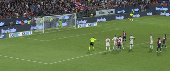 梅总监!旧将：梅西不会回诺坎普踢球，他更适合担任巴萨体育总监（巴萨旧将：梅西不会以球员身份重返诺坎普，更适合出任俱乐部体育总监）