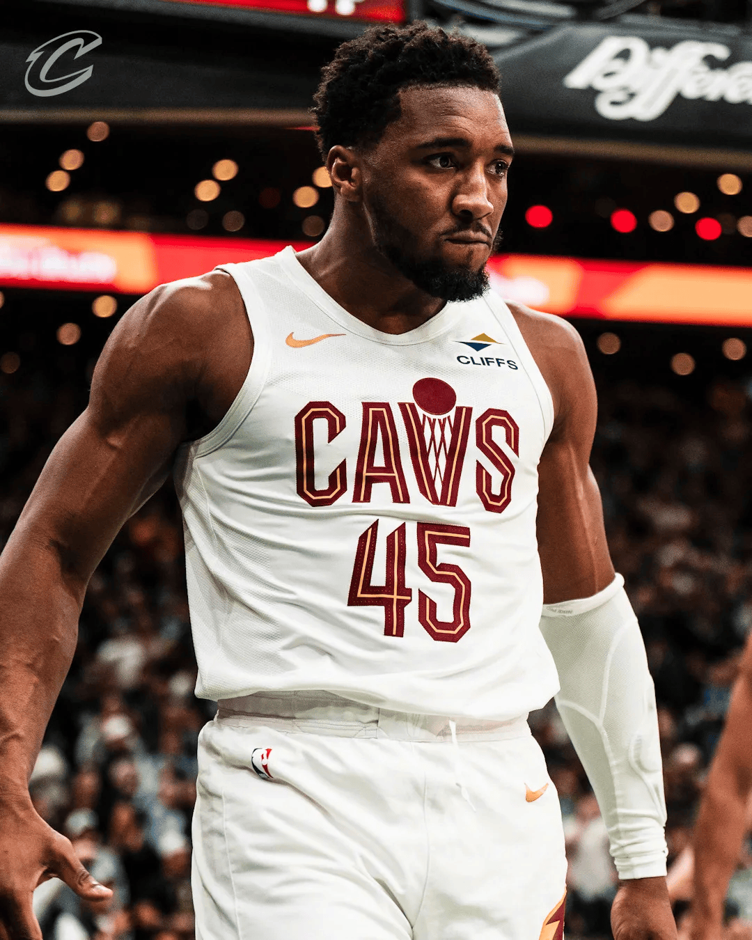 美媒：国际足联对C罗的禁赛处罚可能在世界杯抽签结束后公布（美媒称国际足联或在世界杯抽签后公布C罗禁赛决定）