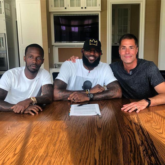 爱德华兹：去年被包夹我很沮丧，现在我看穿一切仍打出侵略性（爱德华兹：上季遭包夹曾让我挫败，如今看透对手仍保持侵略性）