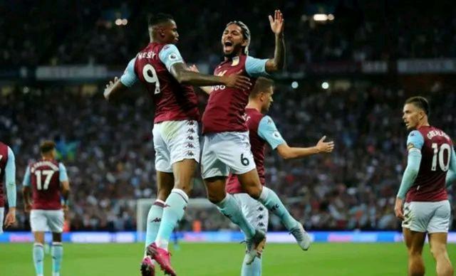 FIFA女足最新排名：中国女足下降1位至第17，亚洲第4（FIFA女足排名更新：中国女足降至第17位 位列亚洲第4）