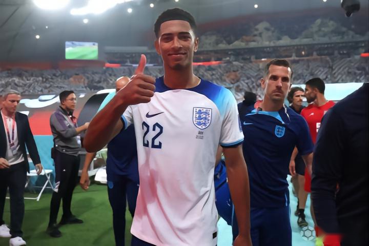 意甲前11轮全部首发场均88分钟，罗体：米兰已开始谈魔笛续约（罗体：米兰启动与魔笛续约谈判，意甲前11轮全勤首发场均88分钟）