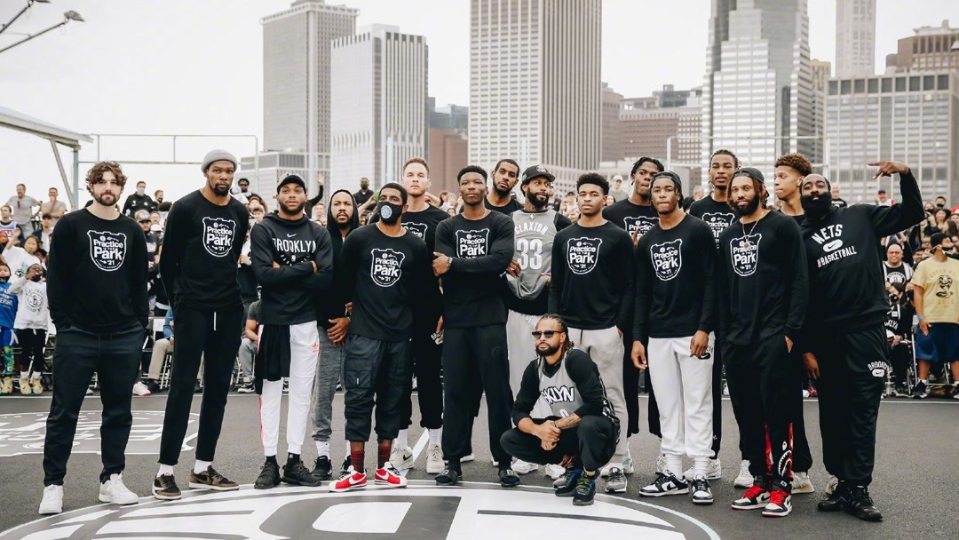 美记：独行侠有意考察三状元合体效果，除非浓眉遇到好的报价（美媒：独行侠考虑试验“三状元”组合效果，前提是浓眉能收到满意报价）